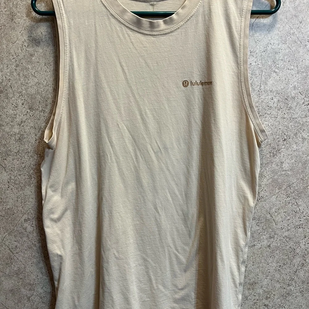 lululemon athletica Beige Muscle Tee - Picture 1 of 3